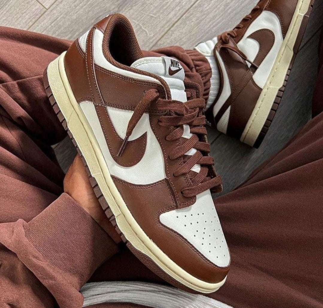 NIKE DUNK LOW MARRON