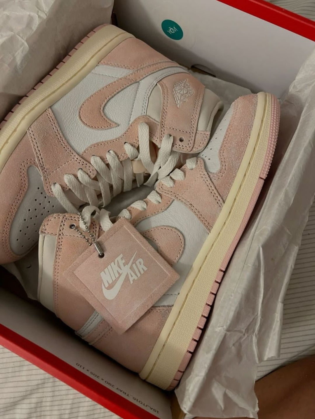 NIKE AIR JORDAN 1 PINK