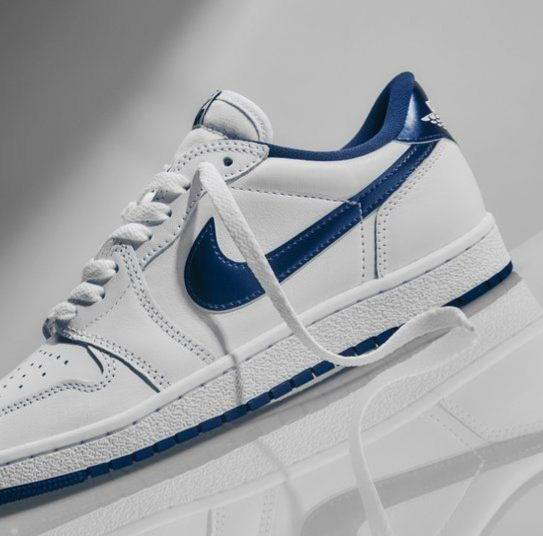 NIKE AIR JORDAN 1 LOW WHITE NAVY